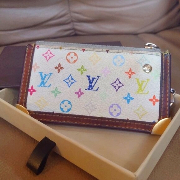 Louis Vuitton Accessories - 💖💛💚Louis Vuitton Murakami Key Cles in Blanc💜🧡💖